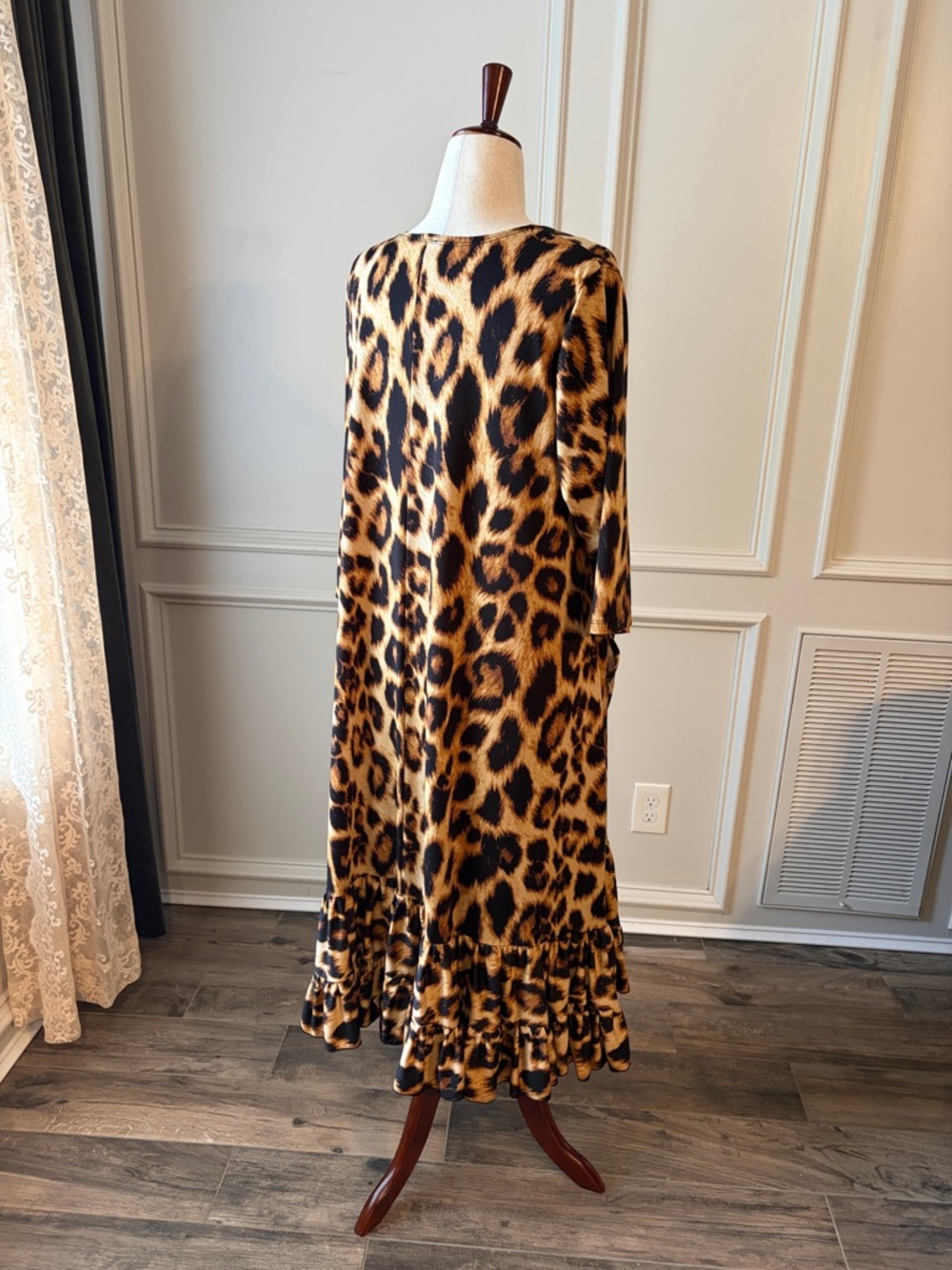 Leopard Print Maxi Swing Dress in Brown & Black - Picture 3 of 3